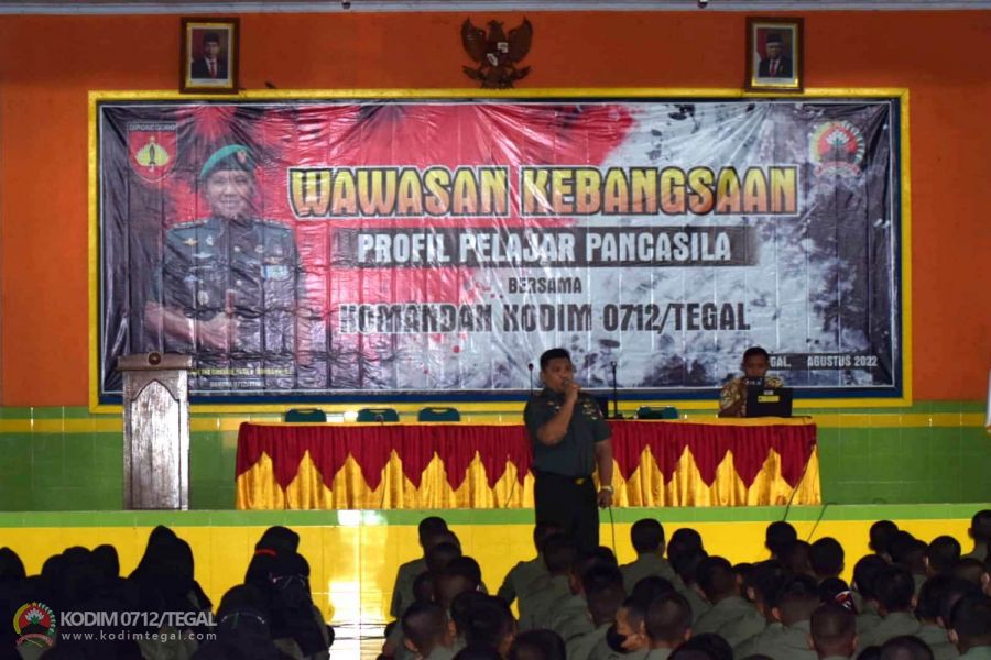 Bentuk Generasi Muda Berprofil Pancasila, Dandim Tegal Gembleng Ratusan Siswa SMKN 1 Adiwerna
