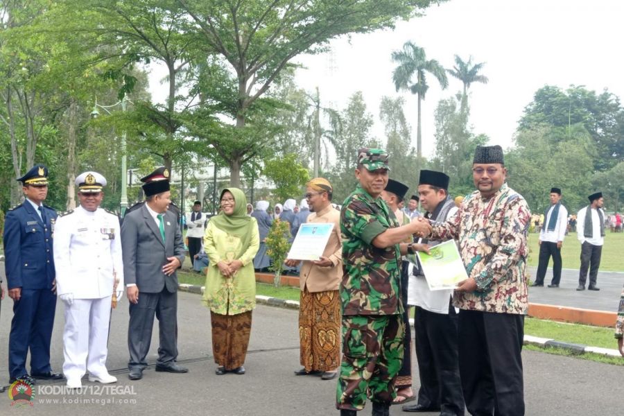 Kasdim 0712 Tegal Hadiri Acara Hari Amal Bakti ke-77 Kemenag