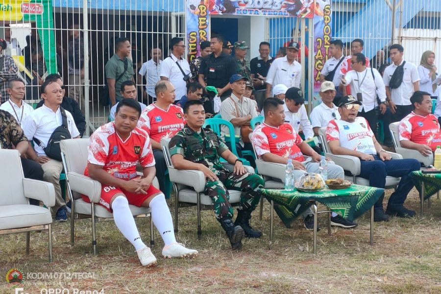 Dandim Tegal Hadiri Pembukaan Turnamen Sepak Bola Ketua DPRD Cup Kota Tegal