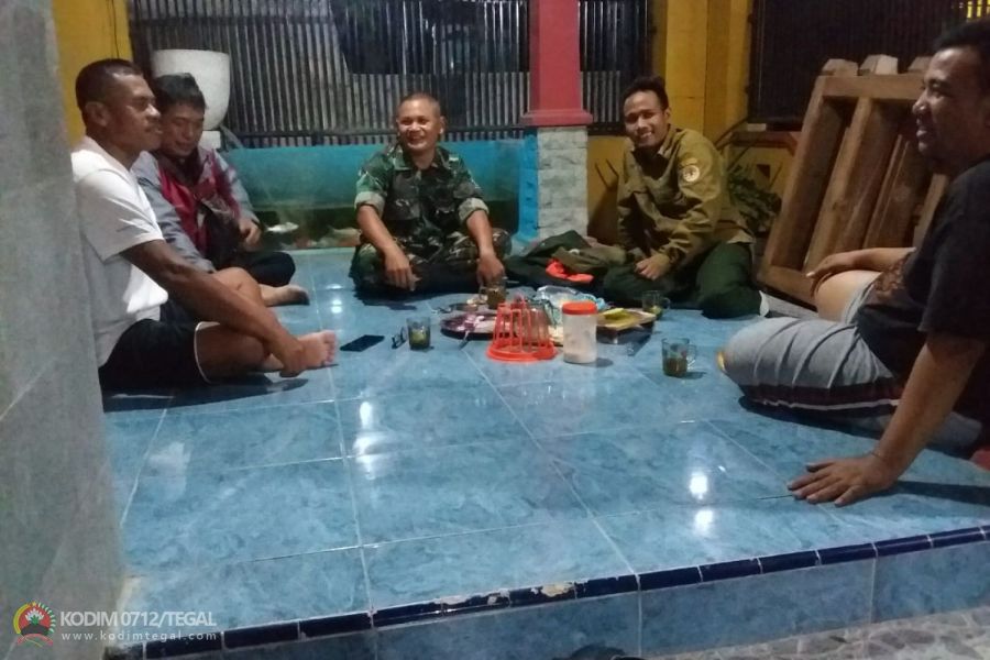 Jalin Silahturahmi, Babinsa Tarub Laksanakan Komsos