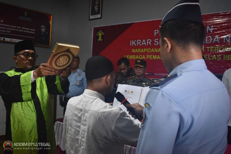 Dandim Tegal Saksikan Eks Napiter Menyatakan Ikrar Setia NKRI