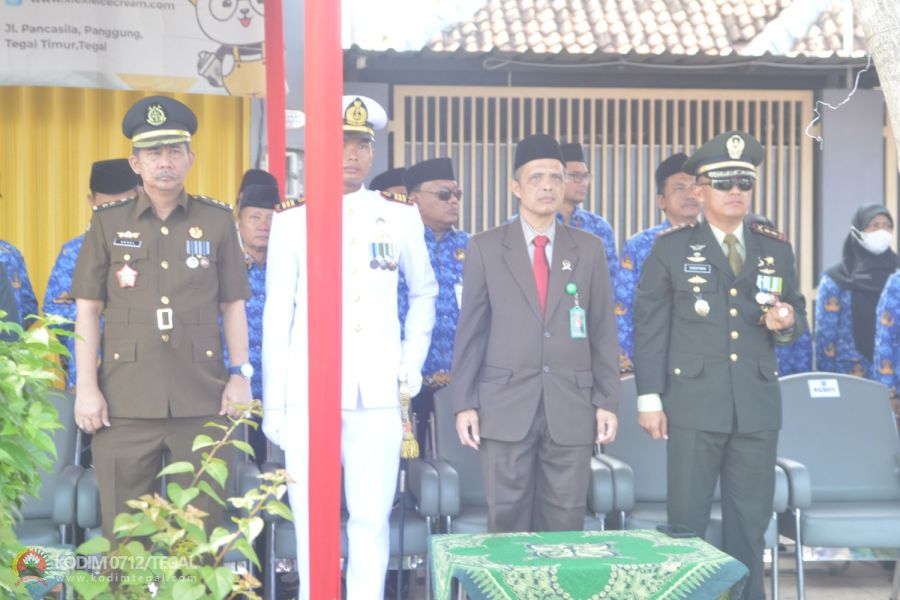 Dandim Tegal Hadiri Upacara Bendera HUT Ke-52 KORPRI Tingkat Kota Tegal