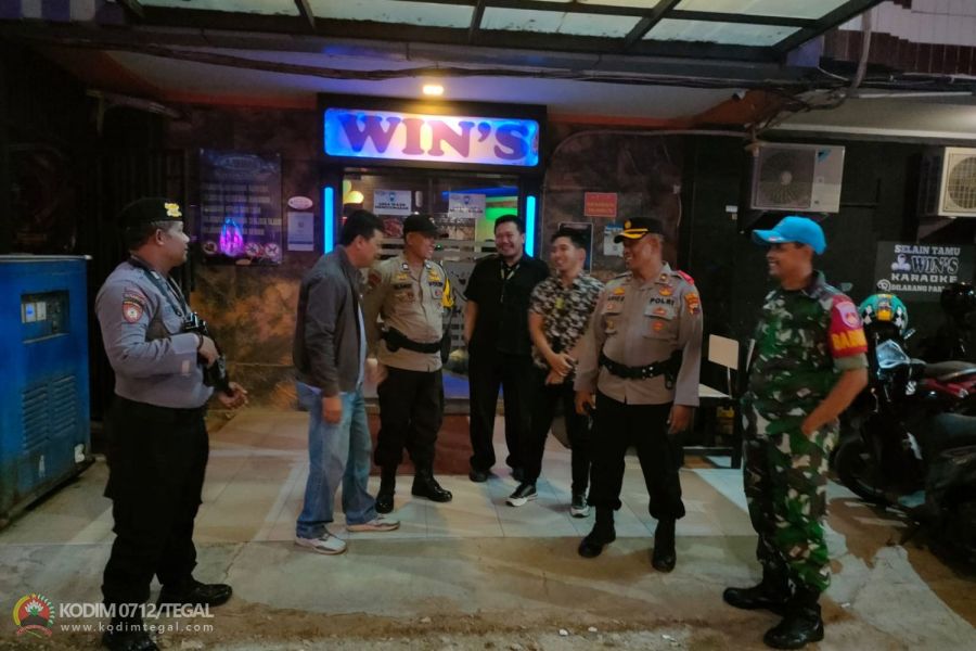 Jaga Kamtibmas, Babinsa Kodim 0712 Tegal Lakukan Patroli Gabungan Ke Tempat Hiburan Malam