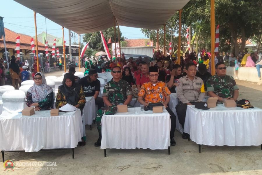 Danramil Suradadi Hadiri Festival Seni Budaya Dalam Rangka Bupati Tilik Desa