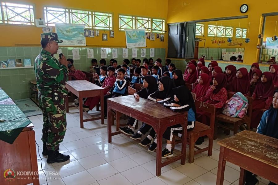 Batuud Koramil Jatinegara Berikan Edukasi Pencegahan Bullying Kepada SDN 01 Penyalahan