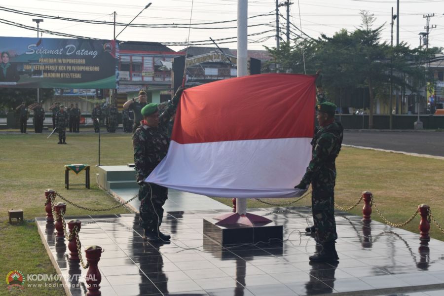 Kodim 0712 Tegal Gelar Upacara Mingguan 24 Juli 2023