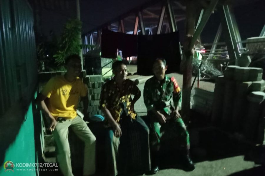 Mempererat Tali Silaturahmi dan Kerja sama yang baik, Babinsa Kaligayam melaksanakan Komsos