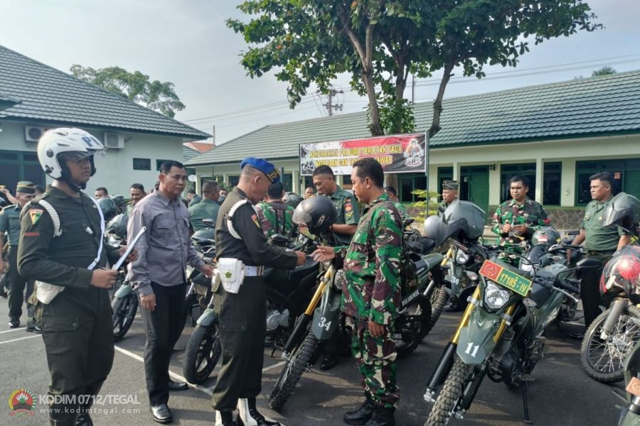 Sub Denpom Tegal Periksa Surat Kelengkapan Kendaraan Anggota Kodim Tegal