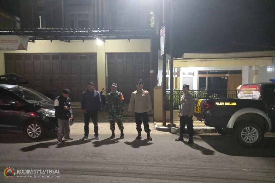 Tingkatkan Sinergitas, Koramil Dan Polsek Bumijawa Gelar Patroli