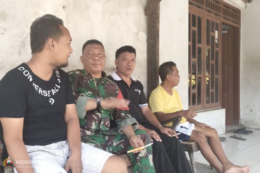 Babinsa Serda Iwan Komsos Dengan Warga Binaan