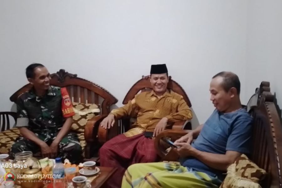 Babinsa Talang Sambangi Warga Desa Dukuhmalang