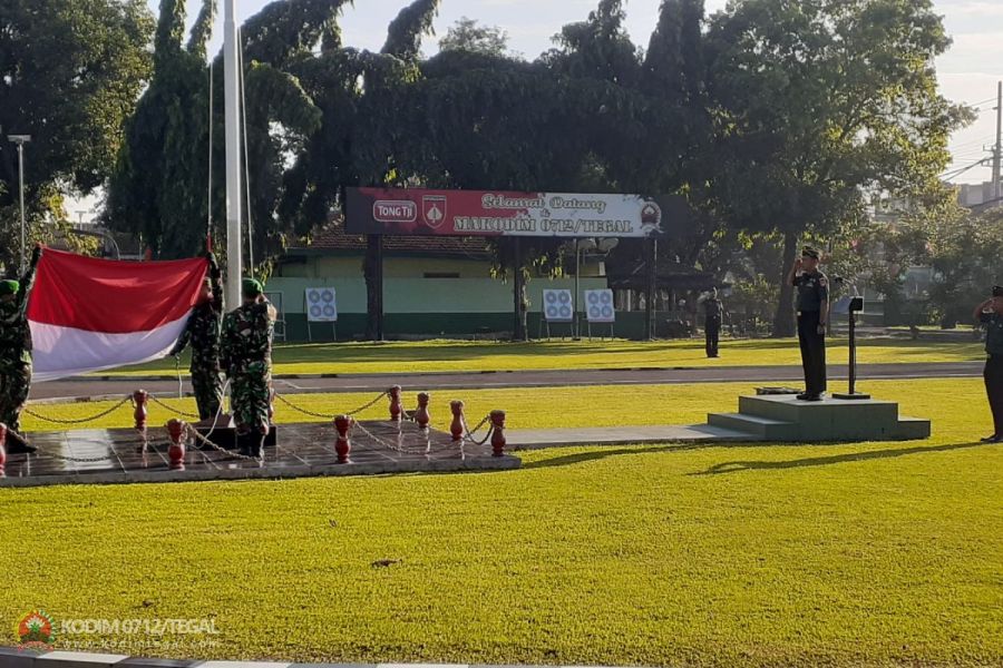 Kepala Staf Kodim Tegal Bacakan Amanat Danrem 071 Wijayakusuma