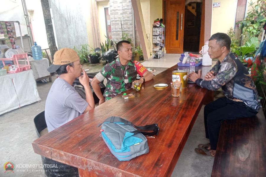 Jaga Kondusifitas Wilayah Babinsa Desa Guci Laksanakan Komunikasi Sosial