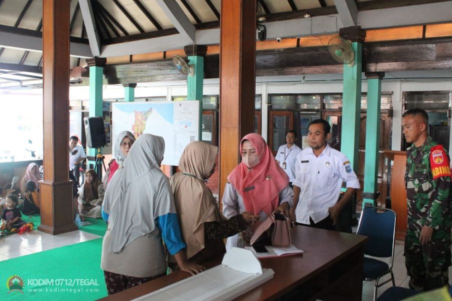 Sertu Eko Dampingi Kegiatan Geliat Secanting Beras