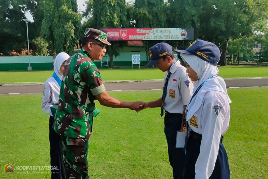 Kodim 0712 Tegal Gelar LDK Pelajar SMP N 10 Tegal