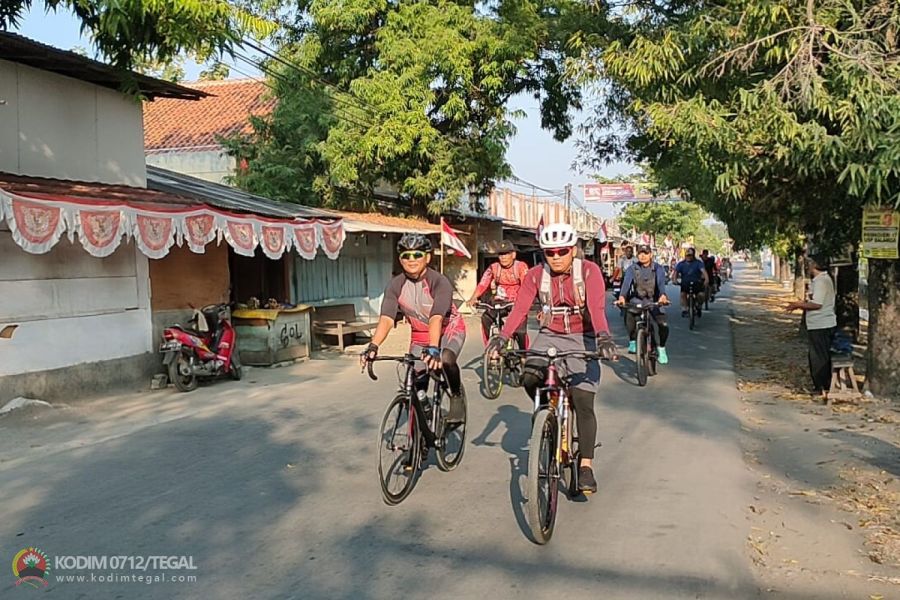 Jaga Kebugaran, Dandim Tegal Ajak Gowes Bareng Anggota