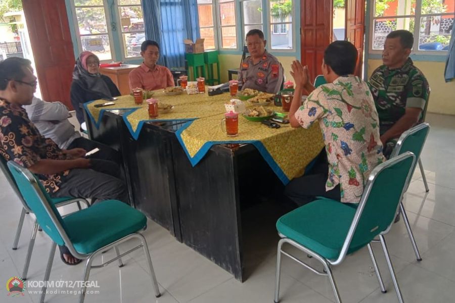 Danramil Bumijawa Hadiri Rapat Koordinasi Pengiriman Logistik Pemilu 2024