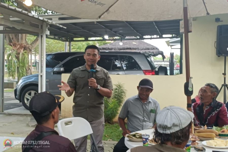 Usai Peresmian Jembatan Gantung, Warga Dukuh Karangsari Gerudug Kediaman Dandim