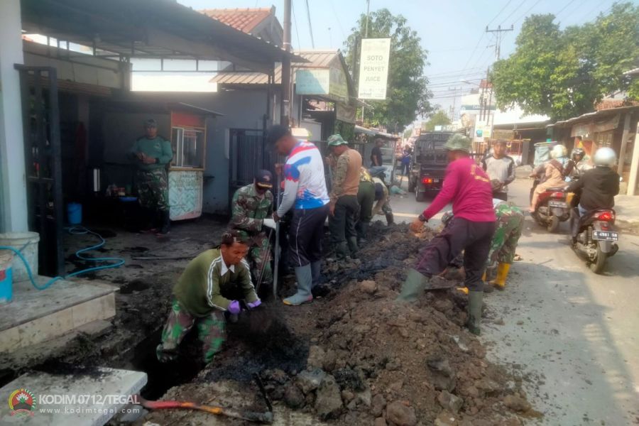 Pembangunan Fisik TMMD Sengkuyung Tahap II Di Kelurahan Pekauman Terus Ditingkatkan
