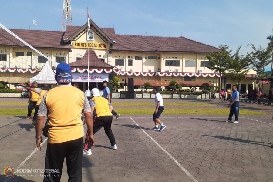 Dandim Tegal Hadiri Olahraga Bersama Sinergitas TNI-Polri Dalam Rangka Hari Bhayangkara Ke-78