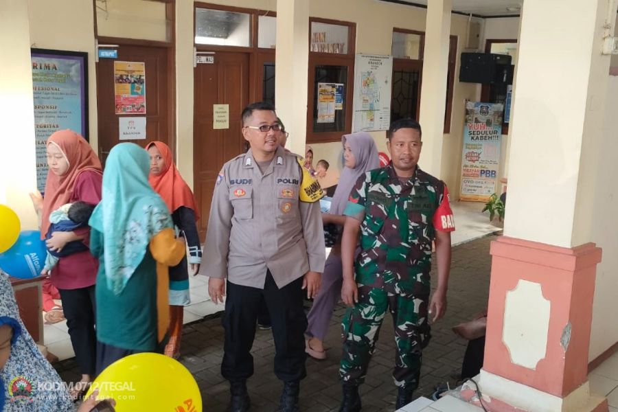 Babinsa Koramil Sumurpanggang Melaksanakan Pembinaan Dan Monitoring Kegiatan Gebyar Posyandu