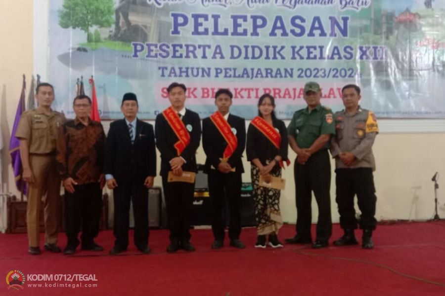 Danramil Slawi Hadiri Wisuda Siswa Kelas XII SMK Bhakti Praja Slawi