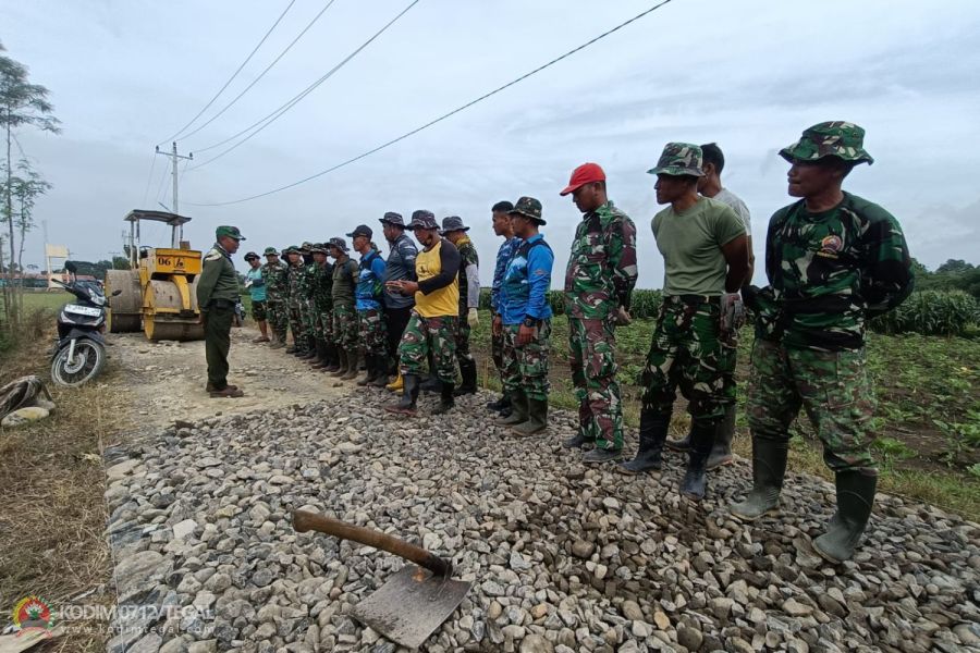 Apel Pagi Di Hari Pertama TMMD Reguler Ke – 123 Kodim 0712 Tegal