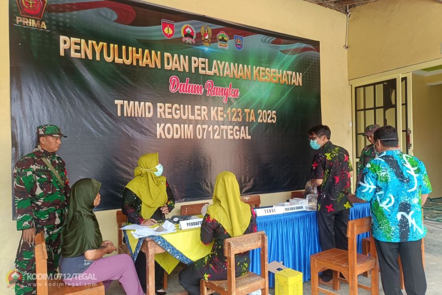 Satgas TMMD Kodim Tegal Adakan Penyuluhan Dan Pelayanan Kesehatan Bagi Warga